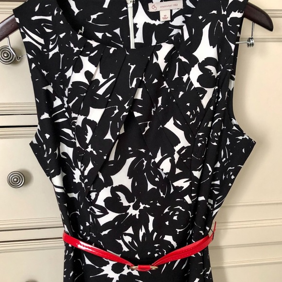 DRESS BARN Sleeveless Floral Fit & Flare Dress - Picture 5 of 16